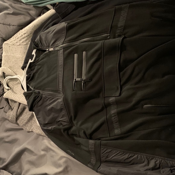 Sweaters and Shirts - Picture 5 of 16